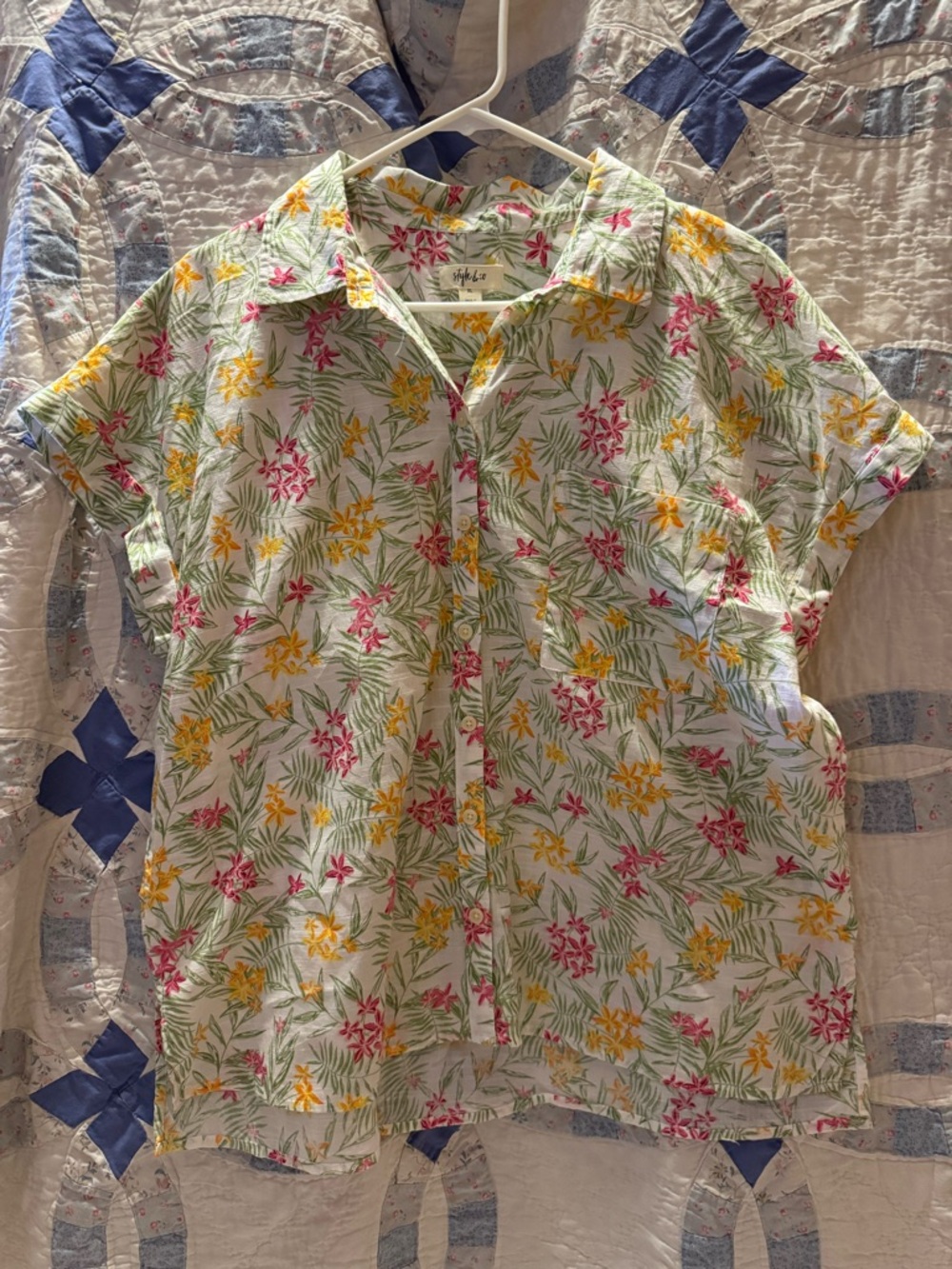 Style & Co. Lightweight Multicolor FloralTropical like Button-Up Shirt